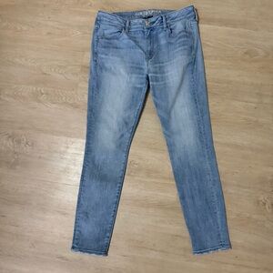 American Eagle Women's Light Wash Jeans 14R